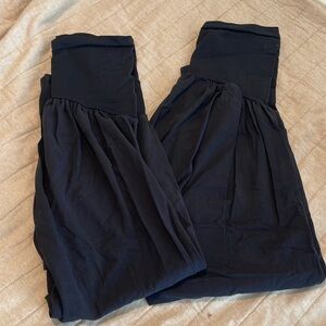 2 Pairs of Black Maternity Cropped Leggings